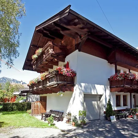 Steinplatte Apartment Waidring