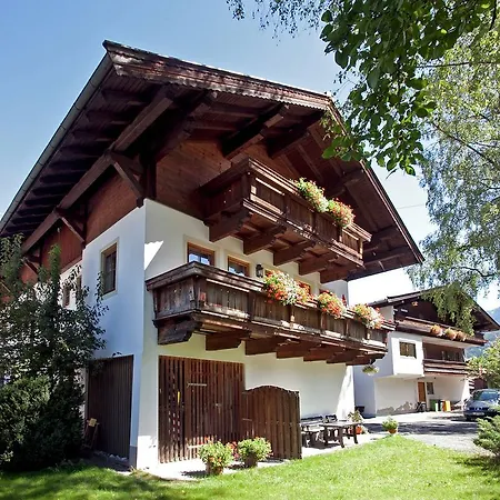 Steinplatte Apartment
